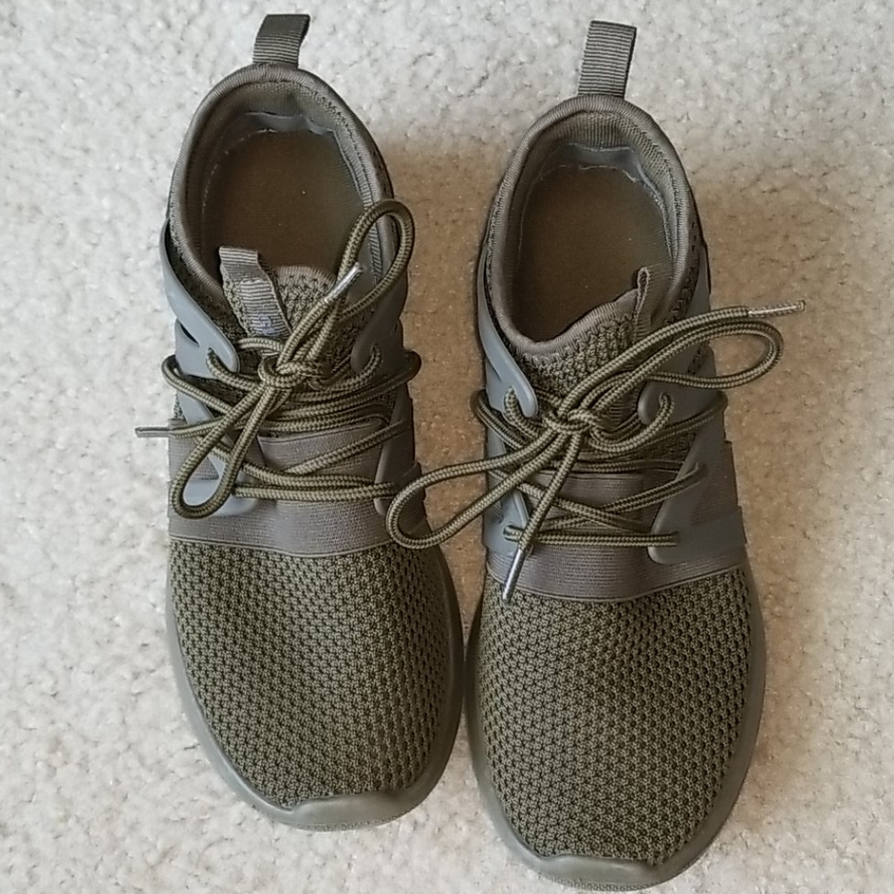 Gianni Bini tennis shoes